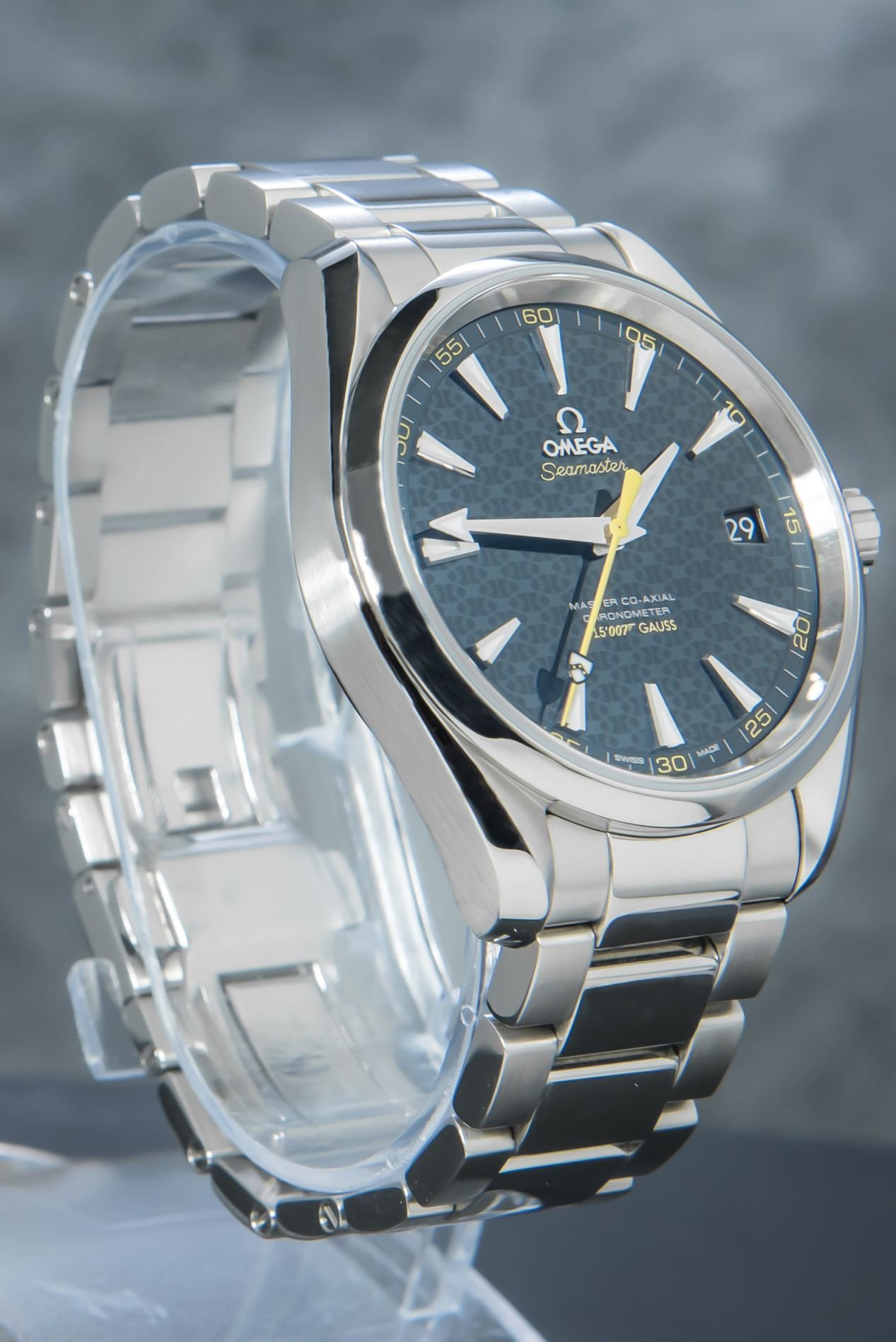 Omega Seamaster Aqua Terra James Bond 007 Spectre 2015 - 15007 - Pawndeluxe
