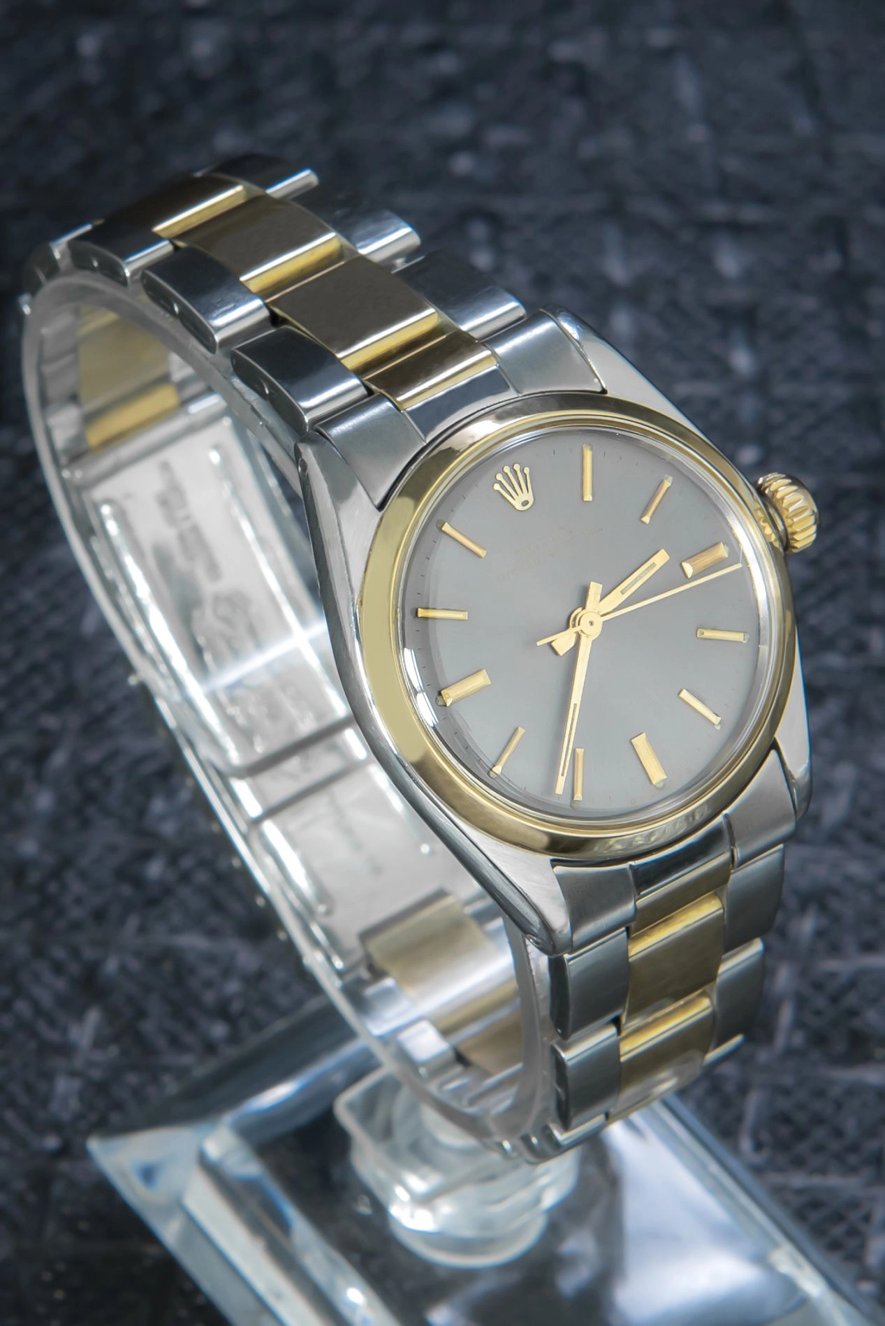 Rolex Oyster Perpetual 6748 Gold Steel Pawndeluxe Exclusieve producten en rare collectebles