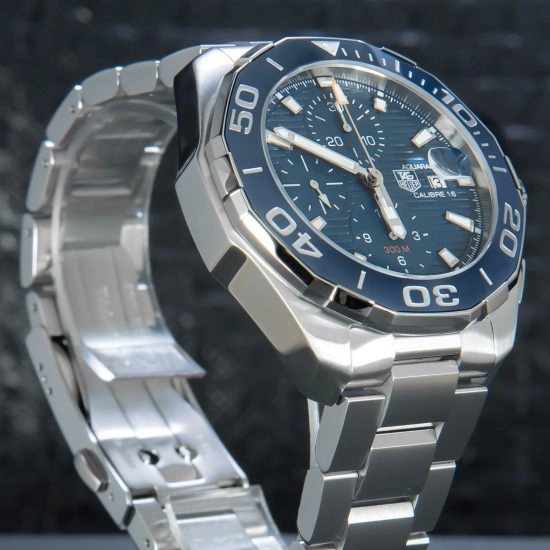TAG Heuer Aquaracer 300M CAY211B.BA0927 left