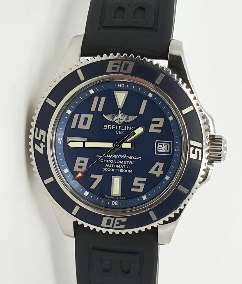 breitling superocean 42 thickness