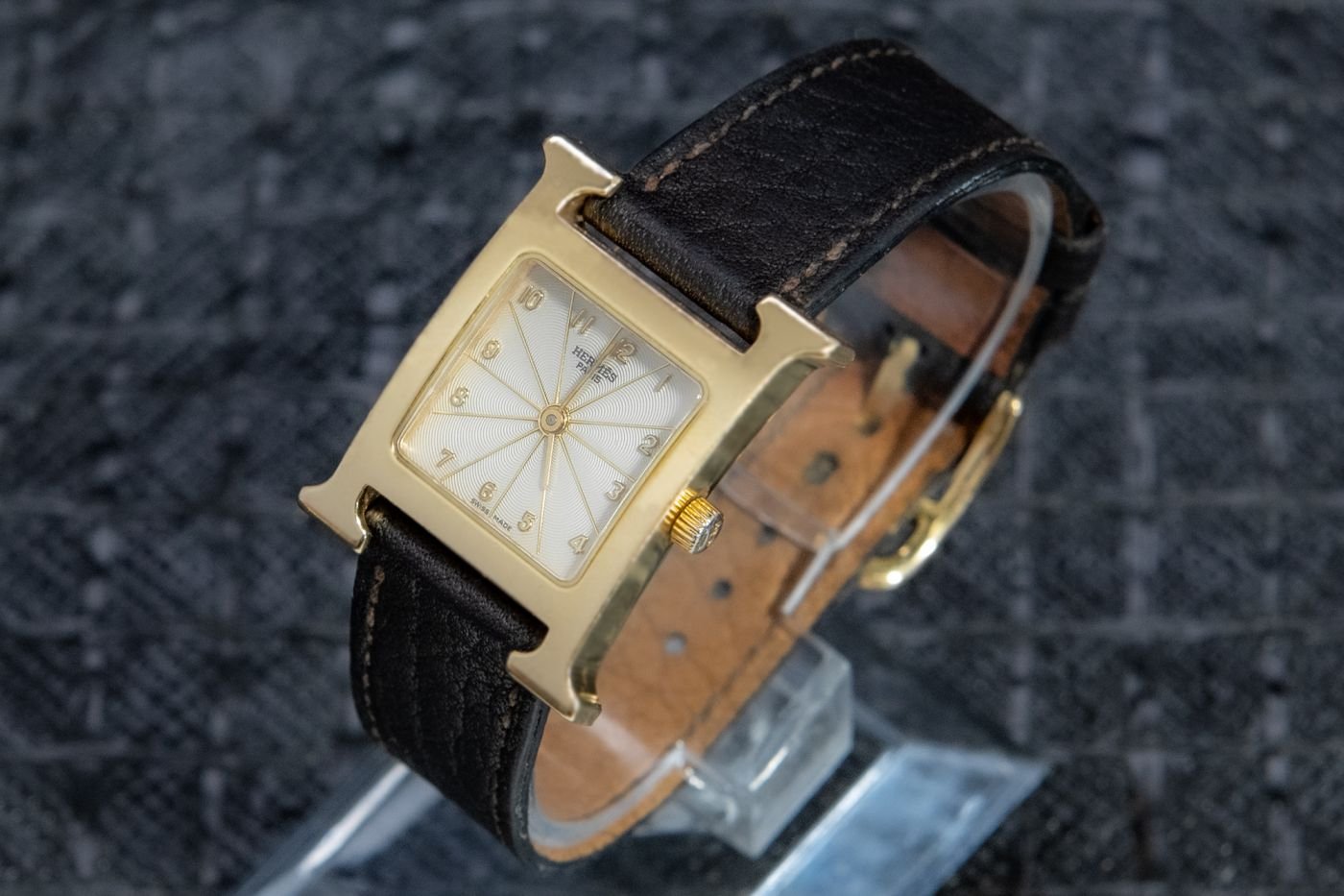 Hermès Heure H hh1.285 18K Yellow Gold Watch - Pawndeluxe